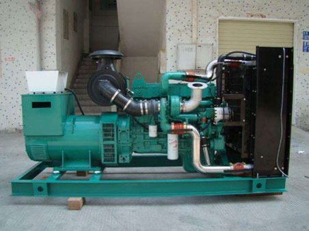 青州1100kw康明斯柴油发电机组图片 青州1100kw康明斯柴油发电机组图片